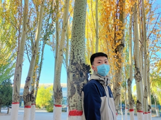 化學(xué)工程系烏蘭夫獎學(xué)金獲得者-白哲